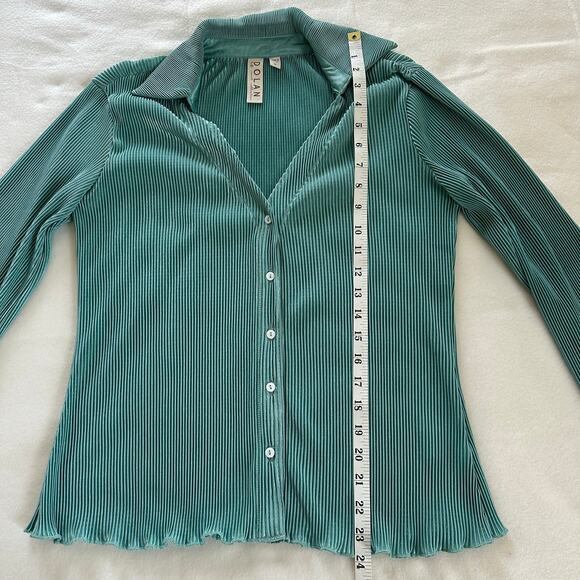 Anthropologie Dolan Accordion Bell Sleeve Hem Button Down 70s Blouse Size XS - Picture 5 of 9